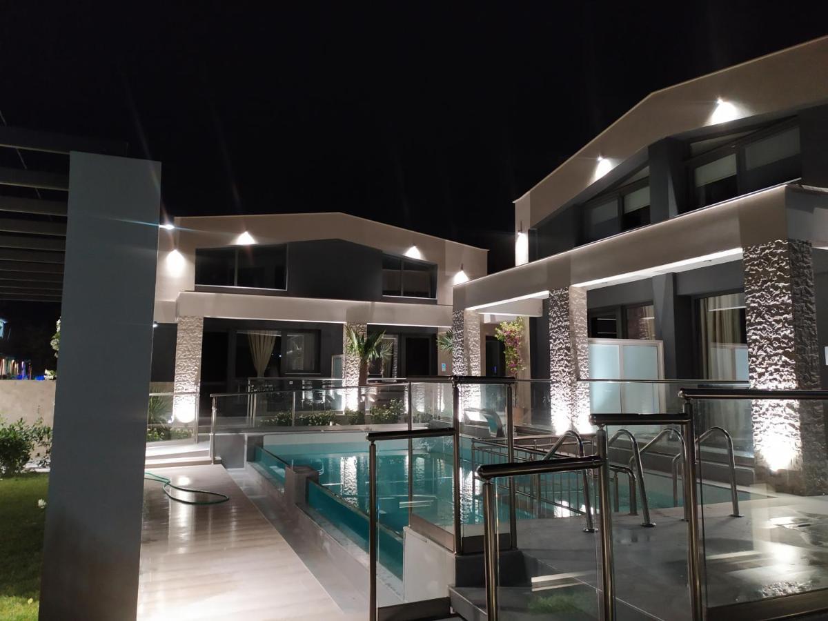 Amalia Deluxe Villas Vrasná Eksteriør bilde